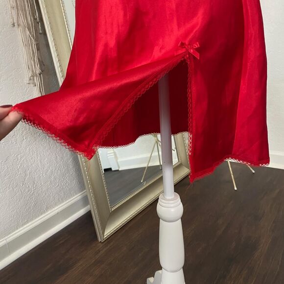 Victoria's Secret Angel Whimsical Whimsygoth Red Lace Bow Mini Slip Dress M - Picture 5 of 8